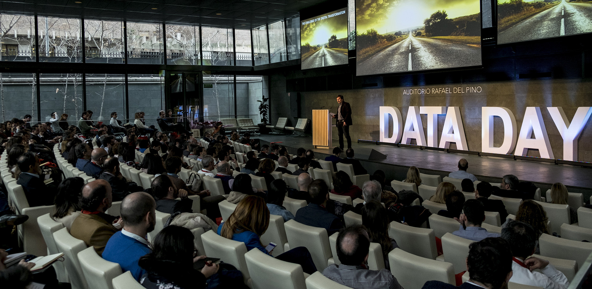 Logotipo Data Day 2019 -  DataCentric